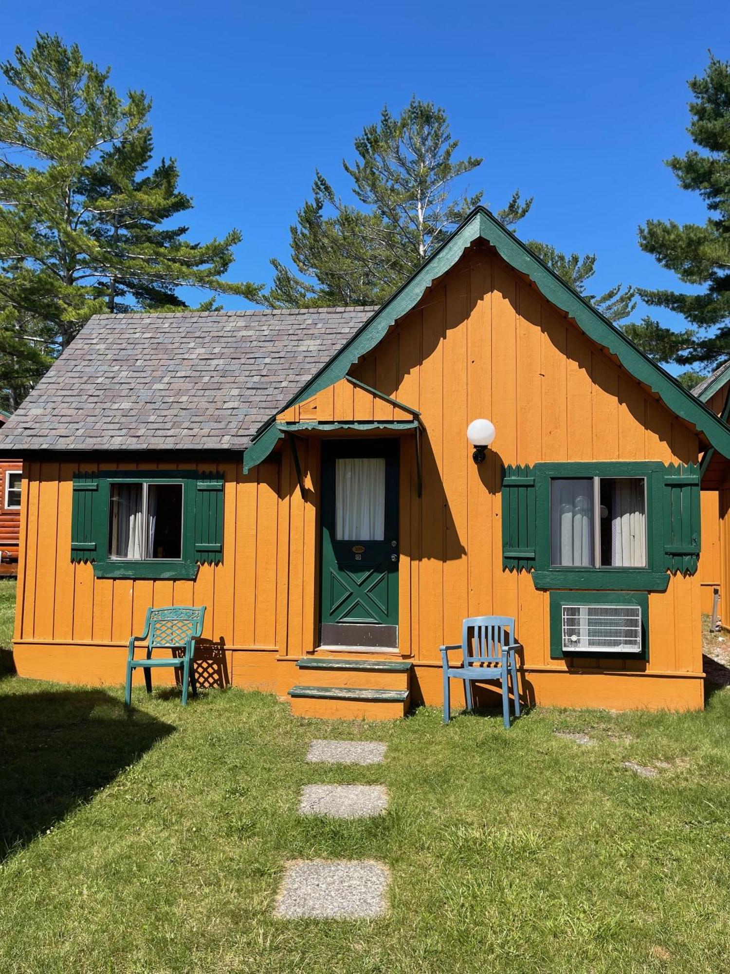Cabins Of Mackinac & Lodge Mackinaw City Zewnętrze zdjęcie
