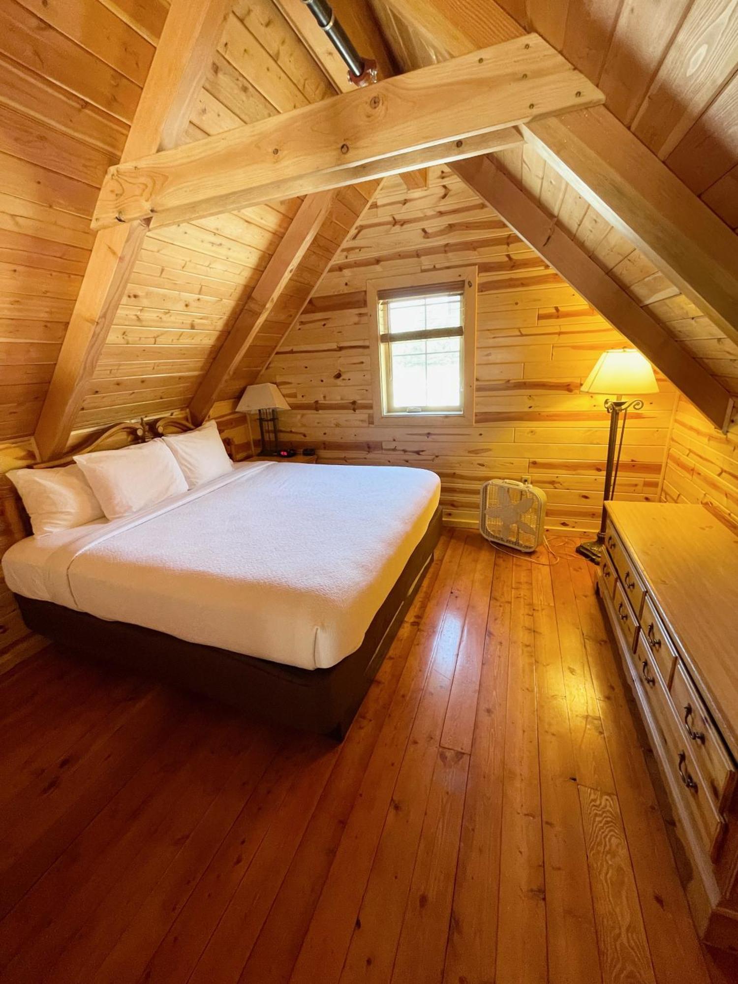Cabins Of Mackinac & Lodge Mackinaw City Zewnętrze zdjęcie